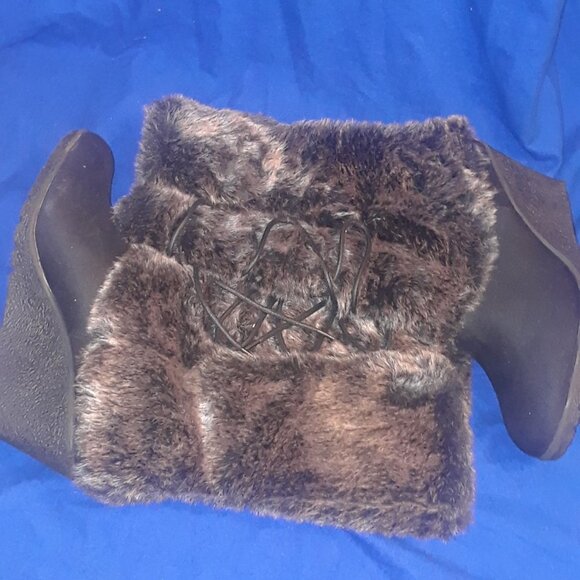 Pointed Toe Platform Wedge Heels Faux Fur Half Boots - Picture 3 of 7